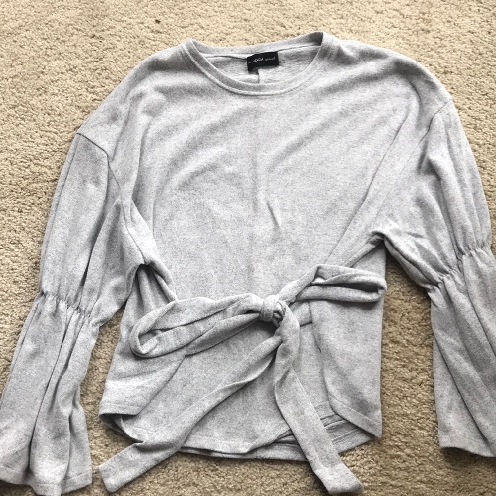 Light grey sweater